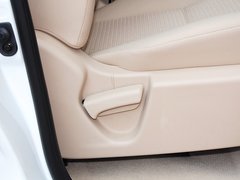 2015款 2.8T 四驱柴油豪华版 5座