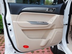 2015款 2.8T 四驱柴油豪华版 5座
