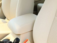 2015款 2.8T 四驱柴油豪华版 5座