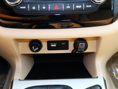 2015款 2.8T 四驱柴油豪华版 5座