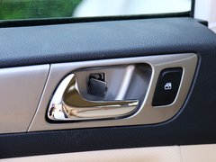 2015款 2.8T 四驱柴油豪华版 5座