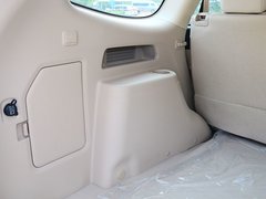 2015款 2.8T 四驱柴油豪华版 5座