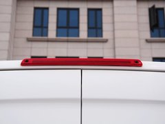 2015款 2.8T 手动 长轴商务版ISF2.8s4161P