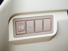 2015款 2.8T 手动 长轴商务版ISF2.8s4161P