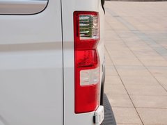 2015款 2.8T 手动 短轴商旅版ISF2.8s4129P