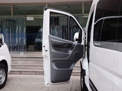 2015款 2.8T 手动 短轴商旅版ISF2.8s4129P
