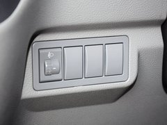 2015款 2.8T 手动 短轴商旅版ISF2.8s4129P