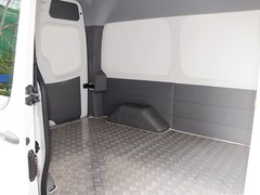 2015款 2.8T 手动 短轴商旅版ISF2.8s4129P