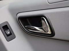 2015款 2.8T 手动 短轴商旅版ISF2.8s4129P