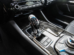 2015款 3.8L 自动 尊贵版