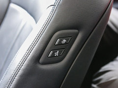2015款 3.8L 自动 尊贵版