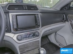2015款 2.0T 手动 两驱尊贵型
