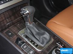 2015款 2.0T 自动 两驱尊贵型