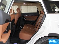 2015款 2.0T 自动 两驱尊贵型