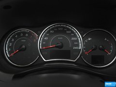 2015款 2.5L 两驱舒适版