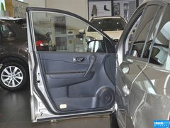 2015款 2.5L 两驱舒适版