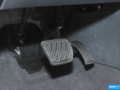 2015款 2.5L 两驱舒适版