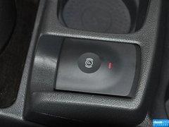 2015款 2.5L 两驱舒适版