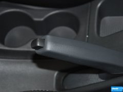 2015款 2.0L 两驱时尚版