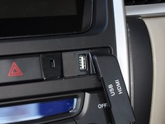 2015款 1.5L 手动 精英型