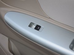 2015款 1.5L 手动 精英型