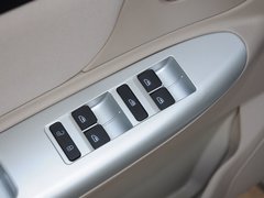 2015款 1.5L 手动 精英型