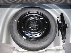 2015款 1.5L 手动 精英型