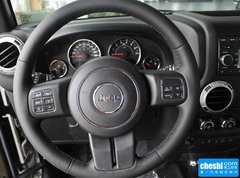 2015款 3.0L 自动 四门 舒享版 Sahara