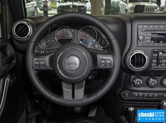 2015款 3.0L 自动 四门 舒享版 Sahara