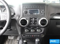2015款 3.0L 自动 四门 舒享版 Sahara