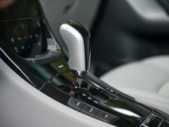 2015款 2.2T 自动 两驱智慧型