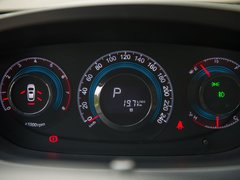 2015款 2.2T 自动 两驱智慧型