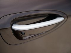 2015款 2.2T 自动 两驱智慧型