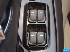 2015款 1.6L 自动豪华型