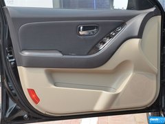 2015款 1.6L 自动豪华型