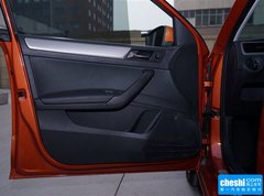 2015款 230TSI DSG 舒适型