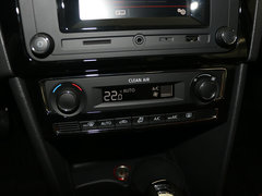 2015款 1.6L 自动 豪华型