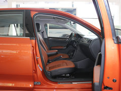 2015款 1.6L 自动 豪华型
