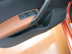 2015款 1.6L 自动 豪华型