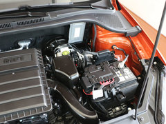 2015款 1.6L 自动 豪华型