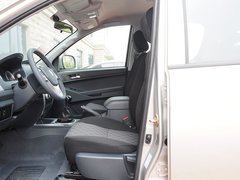 2015款 2.8T 汽油两驱 精英版