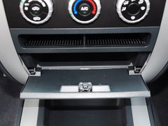 2015款 2.8T 汽油两驱 精英版