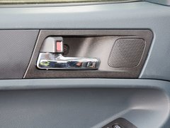 2015款 2.8T 汽油两驱 精英版
