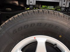 2015款 2.8T 汽油两驱 精英版