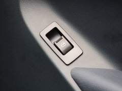 2015款 2.8T 汽油两驱 精英版