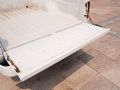 2015款 2.4T  MT 萨普征服者Z6 汽油舒适版