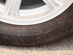 2015款 2.4T  MT 萨普征服者Z6 汽油舒适版