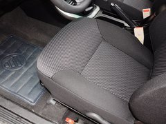 2015款 2.4T  MT 萨普征服者Z6 汽油舒适版