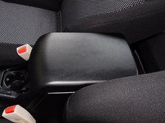 2015款 2.4T  MT 萨普征服者Z6 汽油舒适版