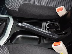 2015款 2.4T  MT 萨普征服者Z6 汽油舒适版